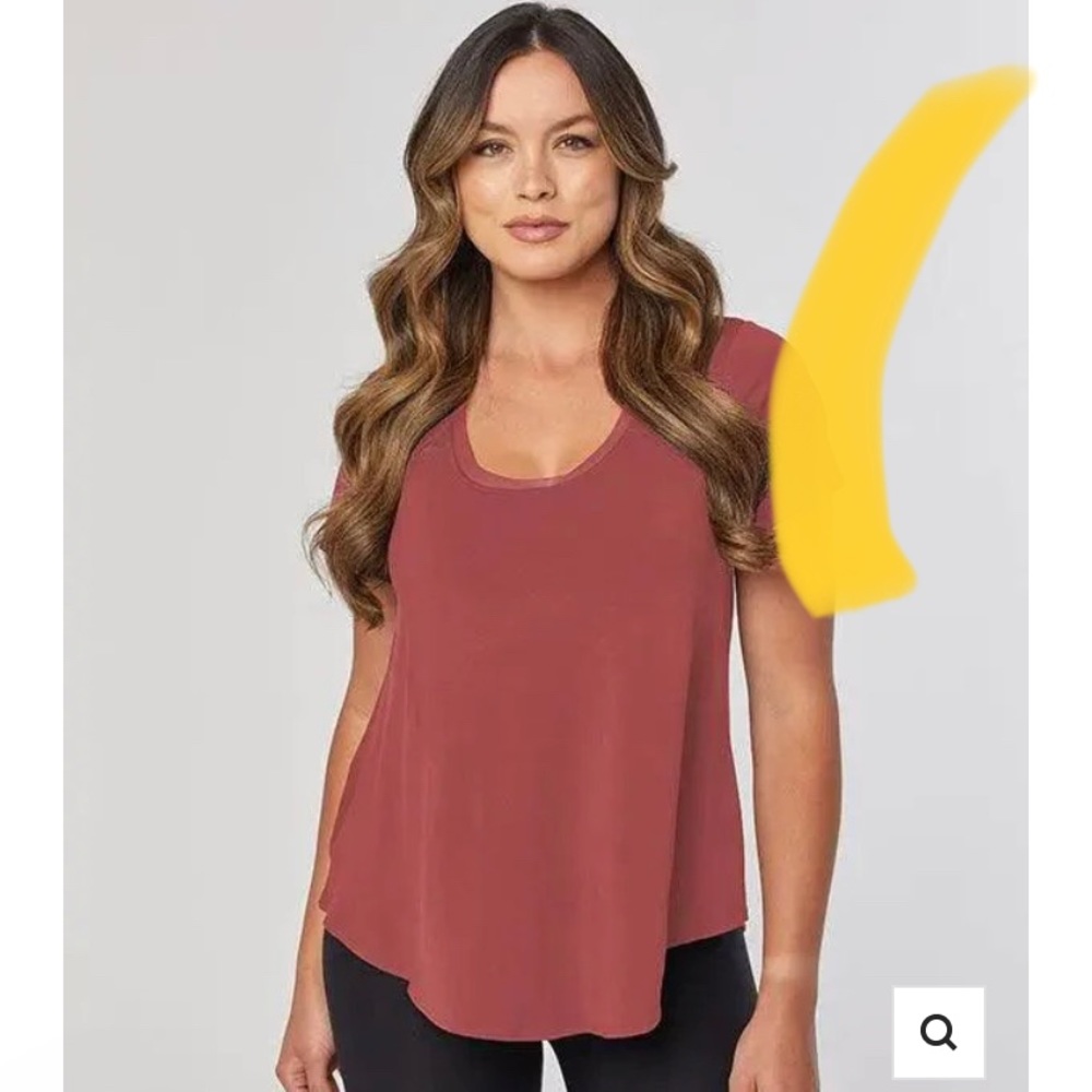 She Bird built in bra short sleeve in plum